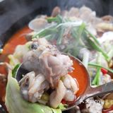 一个火炉两个板凳，这种吃法可稀罕了！