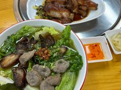 -明姨仔潮汕美食·碳炉猪脚·汕尾牛腩饭·起片鸡煲(起义路店)