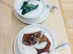 椰林斑斓冰粉-遇见小面(凯德广场店)