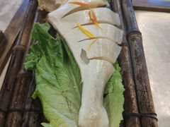 -茅草房·河畔园林火锅