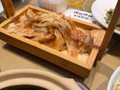 -关东小磨东北菜(上海长风大悦城店)