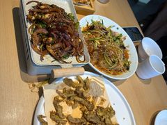 -关东小磨东北菜(上海长风大悦城店)