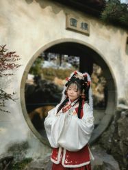 -一揽芳华汉服旗袍体验馆(拙政园店)