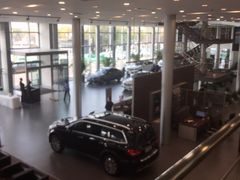 -天津波士信达奔驰4S店(卫津南路店)