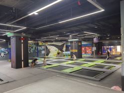 -反弹蹦床公园·亲子乐园·团建·派对(中庚漫游城店)