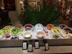 自助调料区-海口绿发希尔顿酒店-田园汇自助餐·三文鱼·海鲜