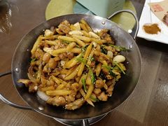 香辣跳跳蛙-金陵后厨·南京菜(新街口秣陵路店)