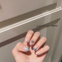 -AKIRA 安久日式美甲美睫