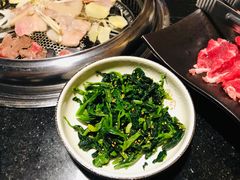 菠菜-牛村烤肉餐厅.自助烤肉