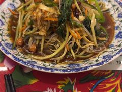 -闯关东东北农家菜(崂山石老人店)