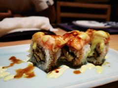 三文鱼焦糖卷-小山日本料理(电子大厦店)