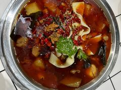 -晓彭肥肠鸡·泡椒鸡火锅(水木天地店)