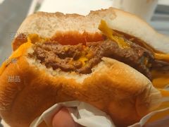 双层安格斯MAX厚牛芝士堡-麦当劳(沙河店)