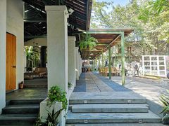-喜洲吧·江畔老船厂·庭院餐厅(喜临院店)