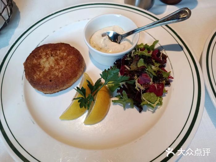 Wolfgang’s Steakhouse 沃夫冈牛排馆(上海白玉兰广场店)招牌蟹肉饼图片