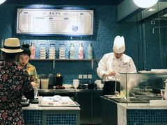 -大食代美食广场(上海中心店)