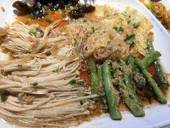 -巴特餐饮6加1音乐餐吧·新疆菜