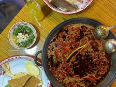-馋虫重庆火锅(玉林南街店)