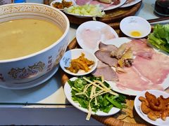 -桥香园云南过桥米线(金马碧鸡店)