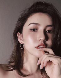 -东秀护肤造型