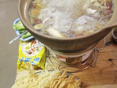 -威邵鸡煲(西华路总店)