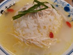 -肖四女乐山跷脚牛肉(世博源店)