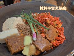 -四小区火锅·巷子里的重庆火锅(花照壁店)