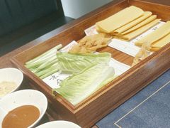 -湖畔鲁菜·二十年老字号餐厅(大明湖店)