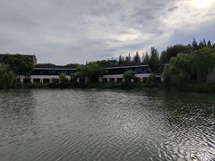 -上海怡沁园度假酒店