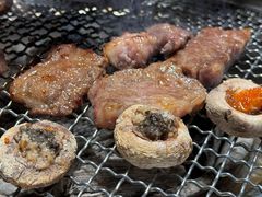 -草家酱蟹炭火烤肉店(珲春南路二店)