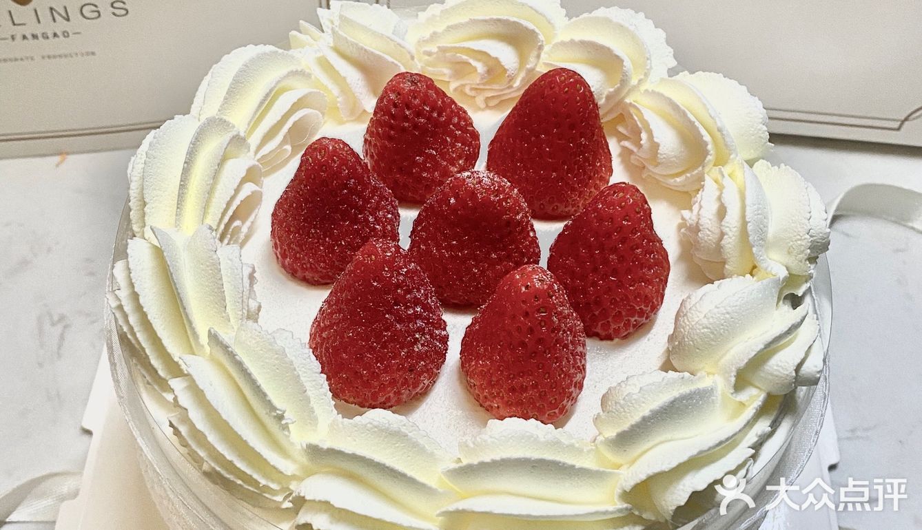 🍓草莓蛋糕真的太适合闺蜜聚会啦！