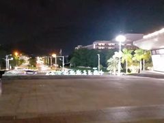 -亚龙湾中心广场