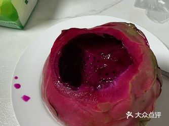 今天的主餐就是虾和火龙果 中午的虾是朋友告诉的米饭腌