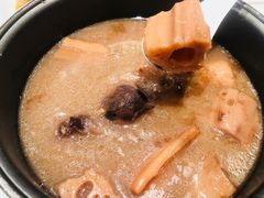 棒骨煲藕汤-锦绣金山人家(友谊店)