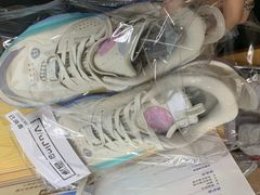-吾净球鞋奢侈品洗护修复中心(汉街SKP店)