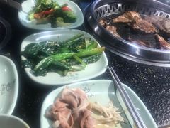 -釜御山海鲜烤肉火锅自助(新城市中心店)