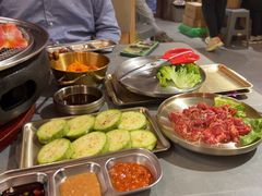 -围炉肉舍丹东海鲜烤肉·烤活鳗(步行街店)