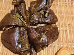 -东口码头·烧鸽子·鱼头泡饼·地方菜(金鹰悦城店)