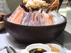 -红鼎豆捞·非遗鲍皇汤火锅(宝丰路店)