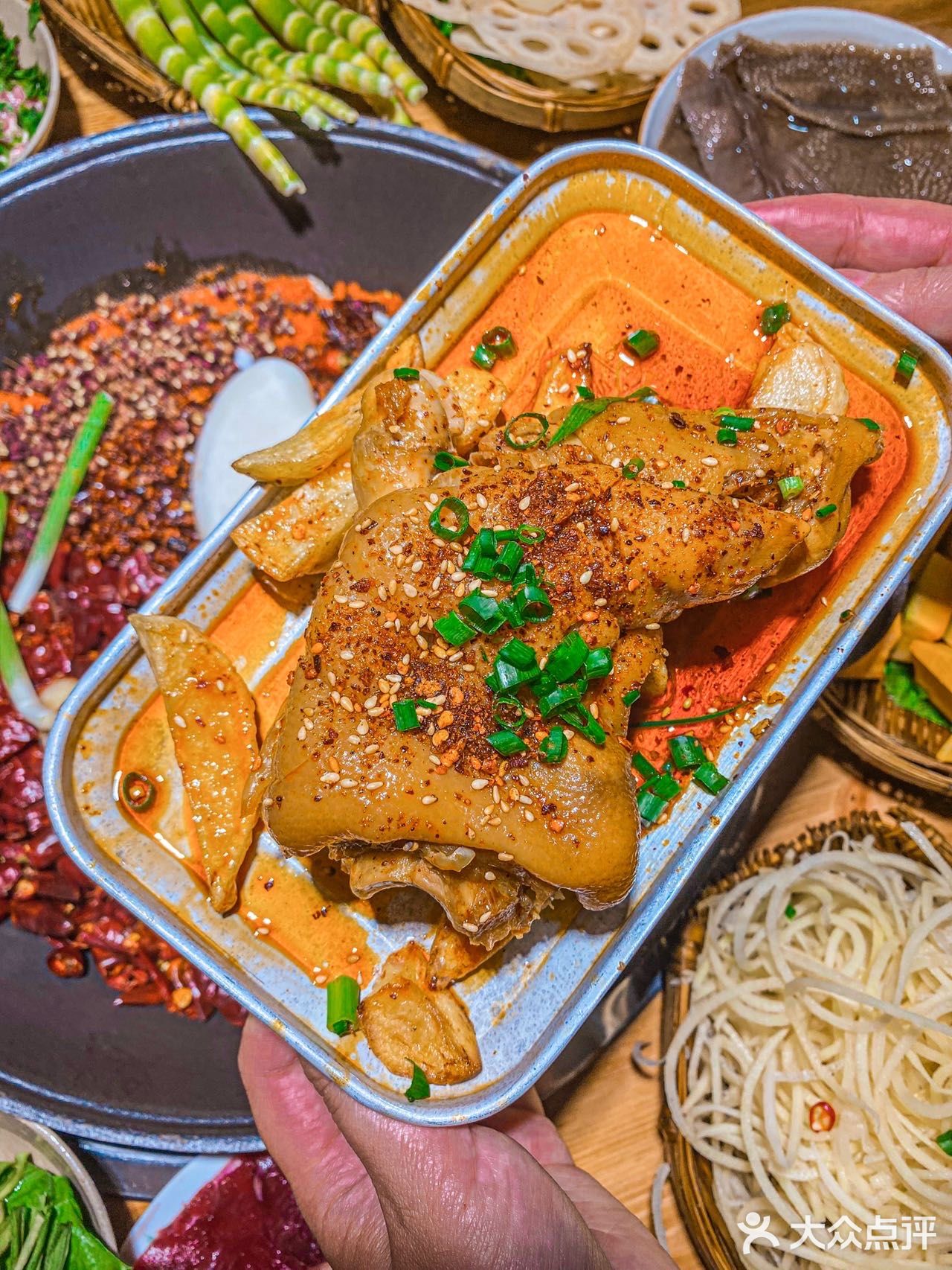 最近风特别大的陶婆婆火锅 听说是地地道道的重庆火锅