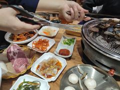 -青瓦餐厅·生鱼片·韩园烤肉(西塔店)