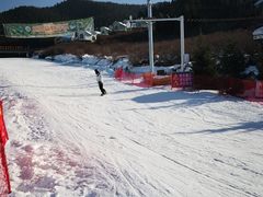 -丝绸之路山地度假区滑雪场