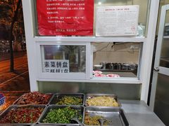 自助取餐区-雨田饭店