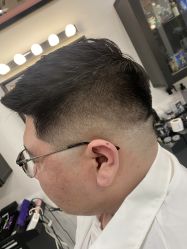 -HEADSTAR BARBERSHOP·男士理发店