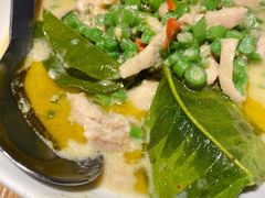 绿咖喱椰汁鸡-瓦城泰国料理(芮欧百货店)