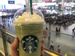 -星巴克(广州南站A18检票口楼上)