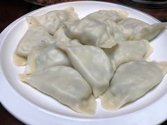 -方国老头包子·39年威海本地老字号•小船海鲜疙瘩汤