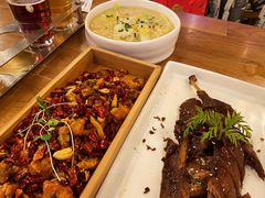 -爱啤精酿·民谣酒馆(滨江店)