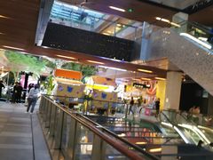 -瑞虹新天地月亮湾