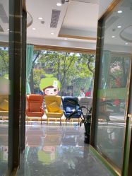 -苗医生专业祛痘·皮肤管理